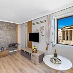 Apartment Augustus Forum View