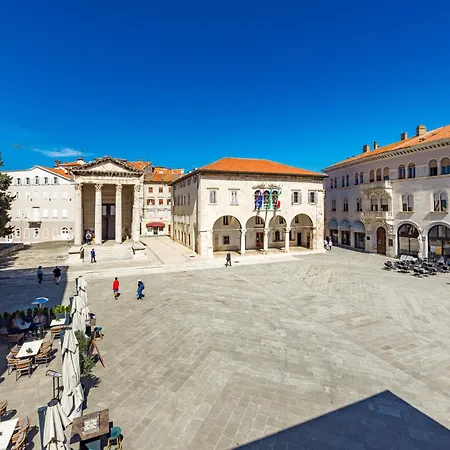 شقة Augustus Forum View